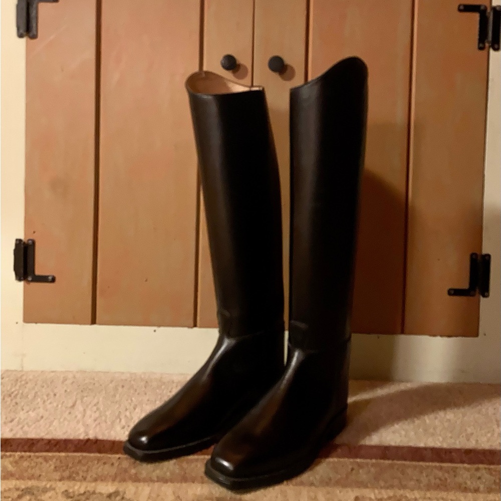 Ariat Size 8 Maestro Black Tall Dressage Boots Pull on. No Zipper…